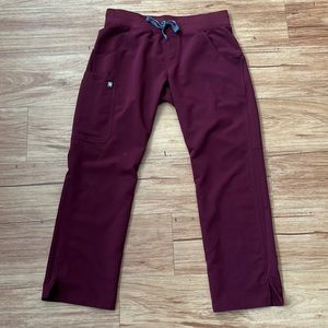 Figs Women’s Burgundy Kade Cargo Pants (Medium/Petite)